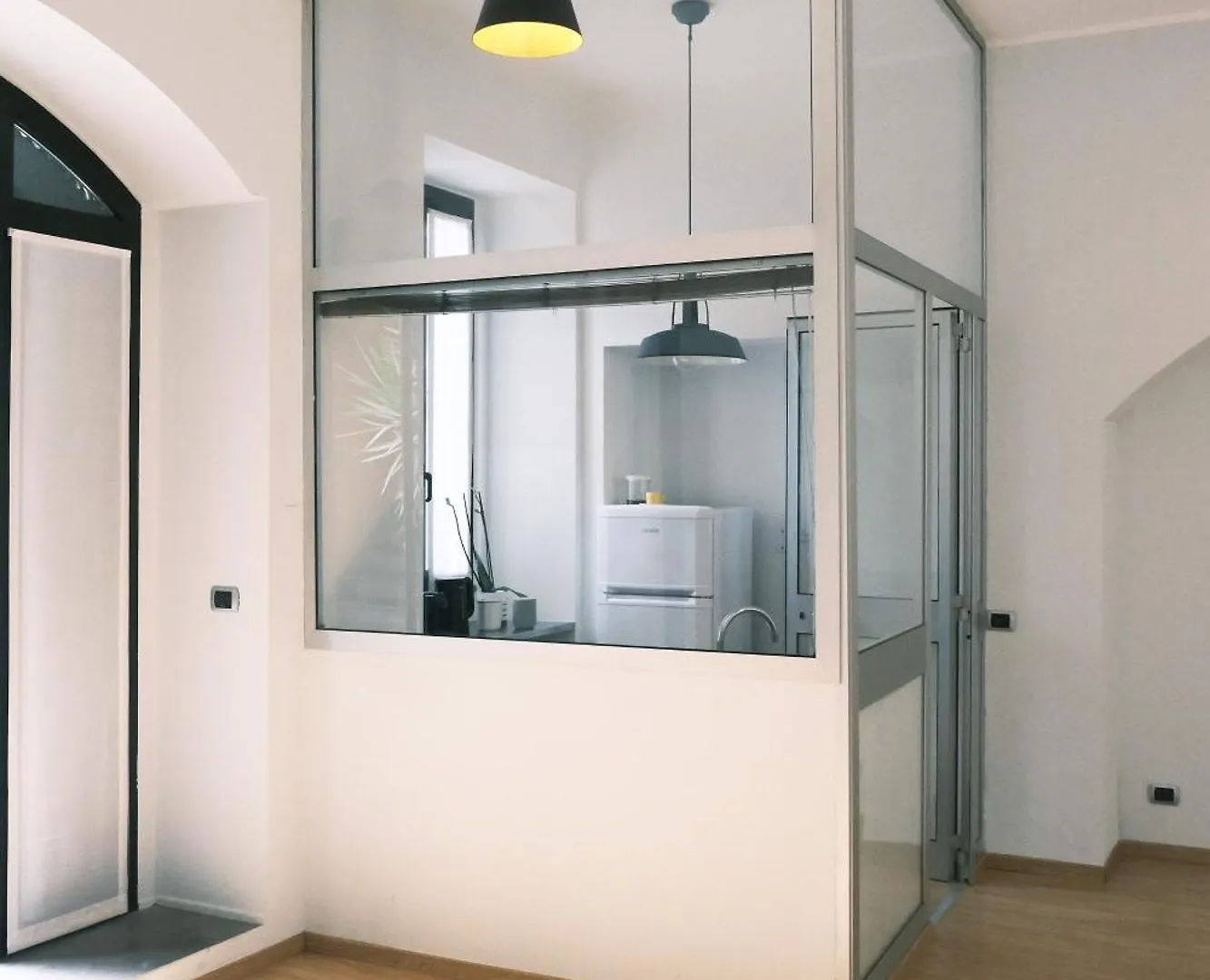 Comecasa Bright Terraced Apartment In Porta Romana Vicino Clinica Mangiagalli Milan Italy
